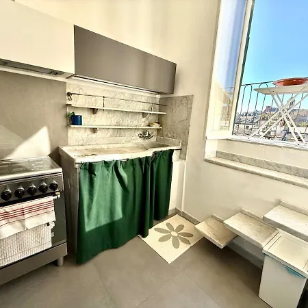 La Mansarda Al Porto Di アパート