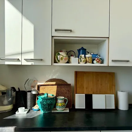 La Mansarda Al Porto Di アパート