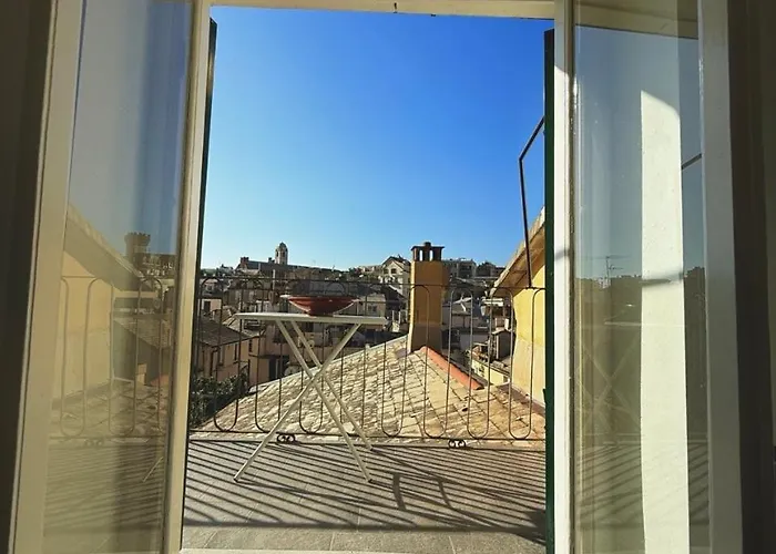 La Mansarda Al Porto Di Gênes