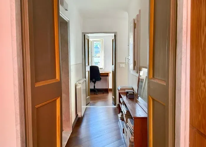La Mansarda Al Porto Di Apartmán
